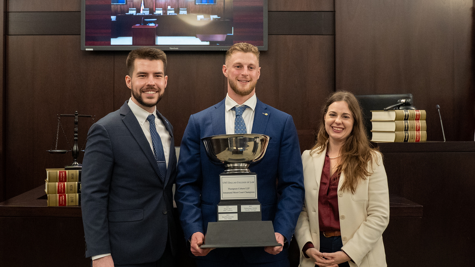 Allie Van Stean with UNT Dallas Law Students Allie Van Stean with UNT Dallas Law Students